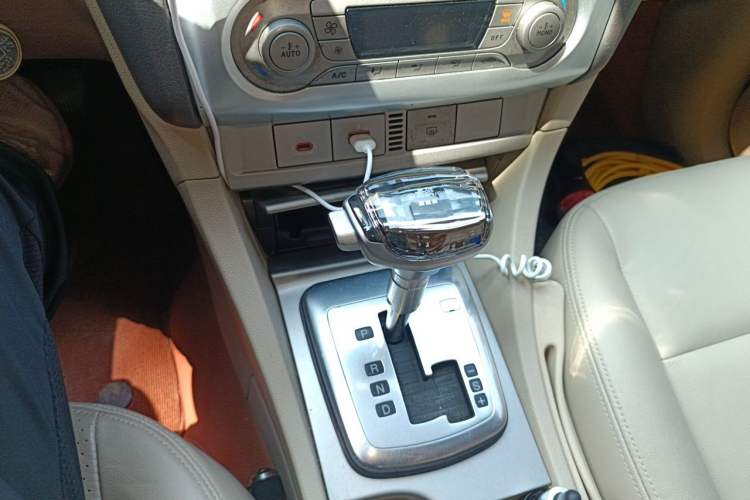 Used Ford Focus 2013 Hatchback Classic 1.8L Automatic Fashion Edition Gear Lever
