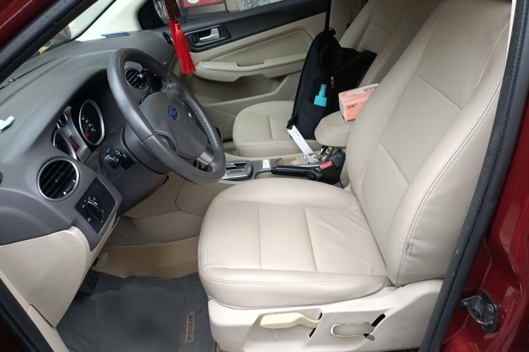 Used Ford Focus 2013 Hatchback Classic 1.8L Automatic Fashion Edition Left Front Seat