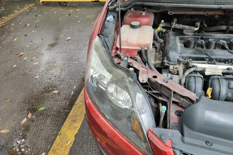 Used Ford Focus 2013 Hatchback Classic 1.8L Manual Fashion Edition Right Front Headlight