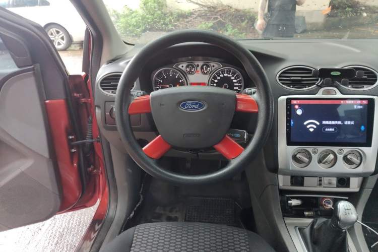 Used Ford Focus 2013 Hatchback Classic 1.8L Manual Fashion Edition Steering Wheel