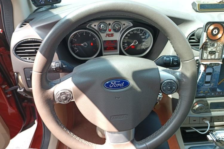 Used Ford Focus 2013 Hatchback Classic 1.8L Automatic Fashion Edition Steering Wheel