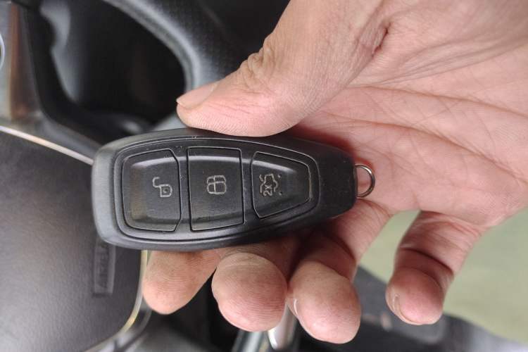 Used Ford Focus 2013 2.0T ST Orange Edition Vehicle Key