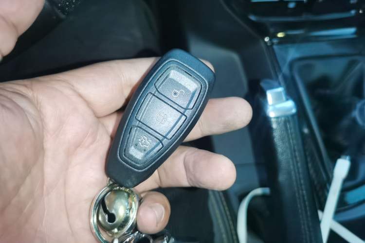 Used Ford Focus 2013 2.0T ST Orange Edition Vehicle Key