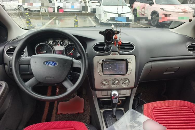 Used Ford Focus 2013 Hatchback Classic 1.8L Automatic Millionth Anniversary Edition Center Console