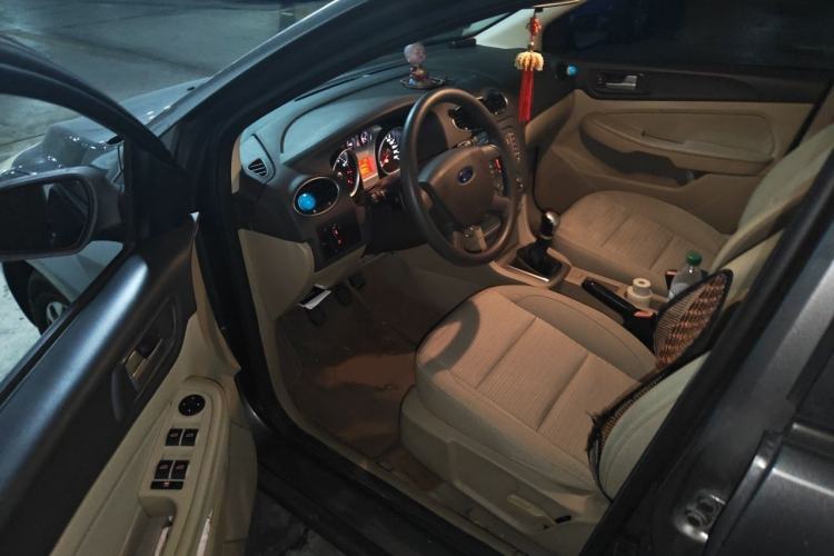 Used Ford Focus 2013 Sedan Classic 1.8L Manual Base Model Driver Seat