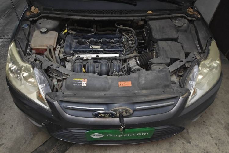 Used Ford Focus 2013 Sedan Classic 1.8L Manual Base Model Engine Bay