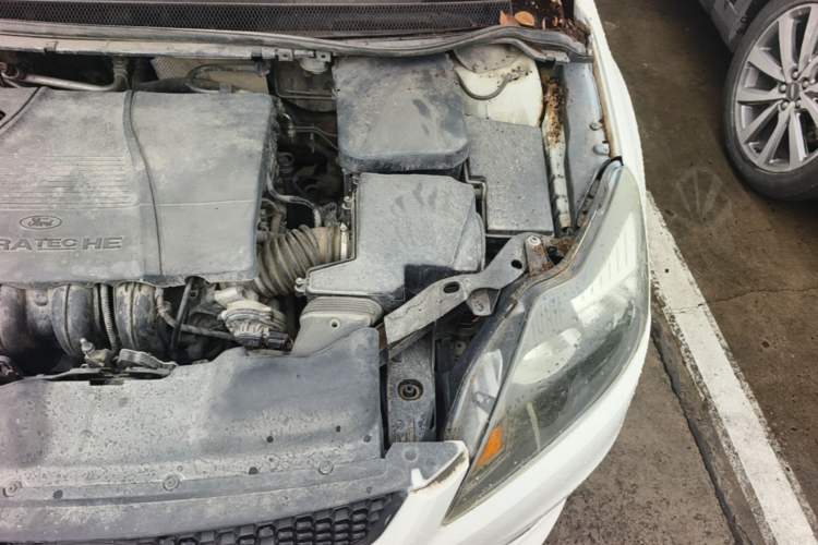 Used Ford Focus 2013 Hatchback Classic 1.8L Automatic Millionth Anniversary Edition Engine Bay Left