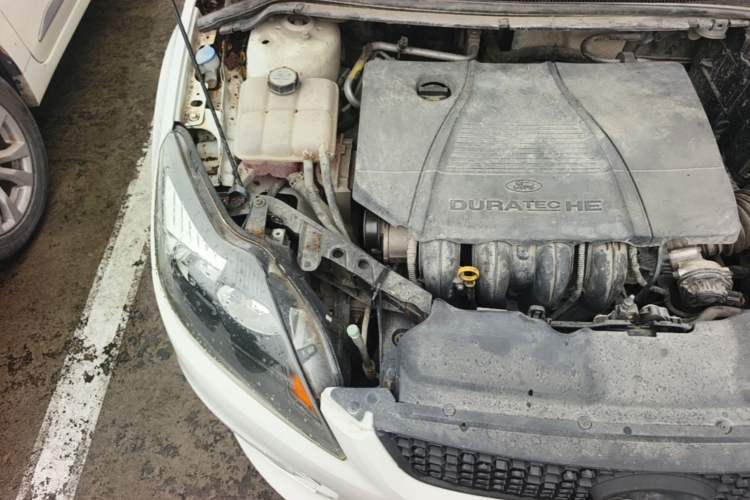 Used Ford Focus 2013 Hatchback Classic 1.8L Automatic Millionth Anniversary Edition Engine Bay Right