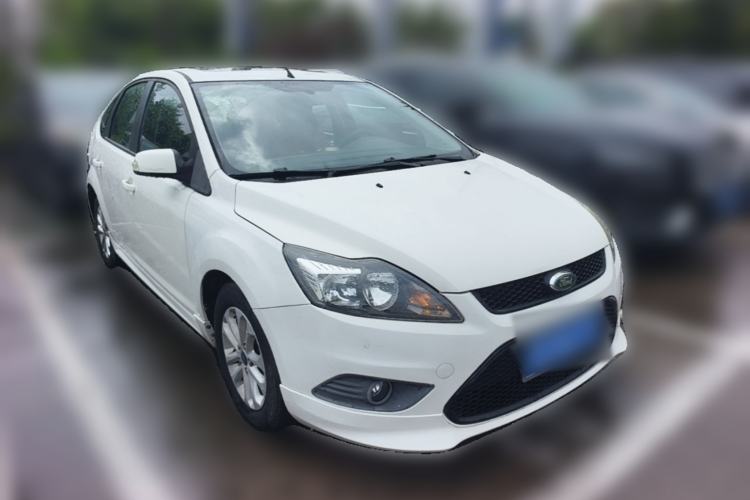 Used Ford Focus 2013 Hatchback Classic 1.8L Automatic Millionth Anniversary Edition Front Right 45 Deg