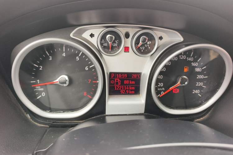 Used Ford Focus 2013 Hatchback Classic 1.8L Automatic Millionth Anniversary Edition Instrument Cluster