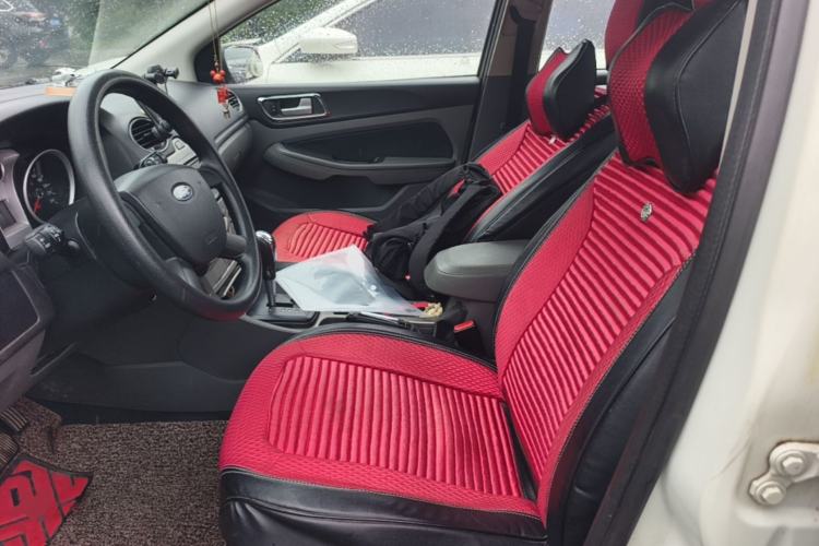 Used Ford Focus 2013 Hatchback Classic 1.8L Automatic Millionth Anniversary Edition Left Front Seat