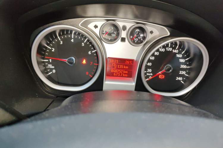 Used Ford Focus 2013 Hatchback Classic 1.8L Manual Base Model Odometer Close Up