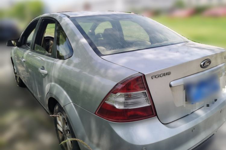 Used Ford Focus 2013 Sedan Classic 1.8L Manual Base Model Rear Left 45 Deg