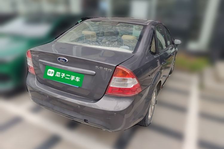 Used Ford Focus 2013 Sedan Classic 1.8L Manual Base Model Rear Right 45 Deg