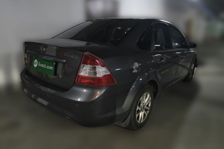 Used Ford Focus 2013 Sedan Classic 1.8L Manual Base Model Rear Right 45 Deg