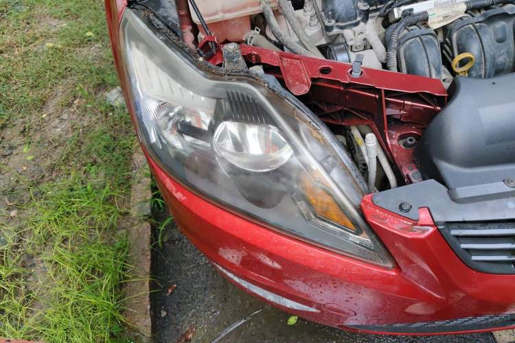 Used Ford Focus 2013 Hatchback Classic 1.8L Manual Base Model Right Front Headlight