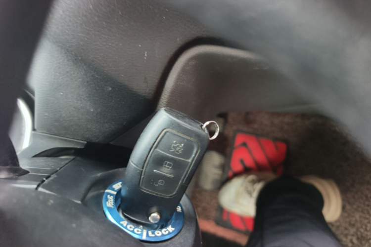 Used Ford Focus 2013 Hatchback Classic 1.8L Automatic Millionth Anniversary Edition Vehicle Key