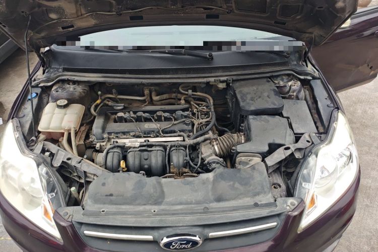 Used Ford Focus 2013 Sedan Classic 1.8L Manual Base Model Engine Bay