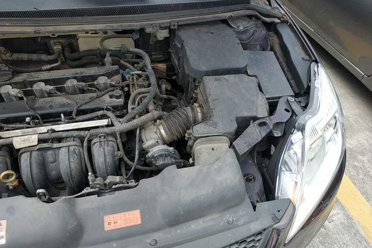 Used Ford Focus 2013 Hatchback Classic 1.8L Automatic Base Model Engine Bay Left