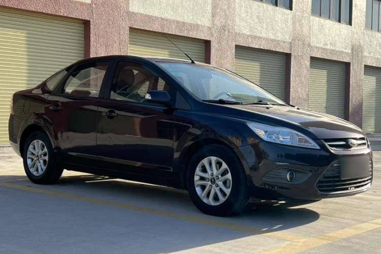 Used Ford Focus 2013 Sedan Classic 1.8L Automatic Base Model Exterior 1