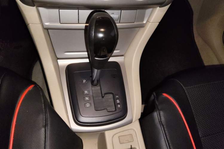Used Ford Focus 2013 Sedan Classic 1.8L Automatic Base Model Gear Lever