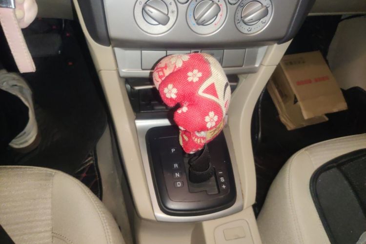 Used Ford Focus 2013 Sedan Classic 1.8L Automatic Base Model Gear Lever