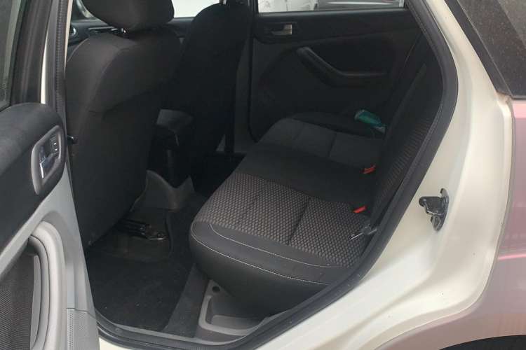 Used Ford Focus 2013 Hatchback Classic 1.8L Manual Base Model Interior 1