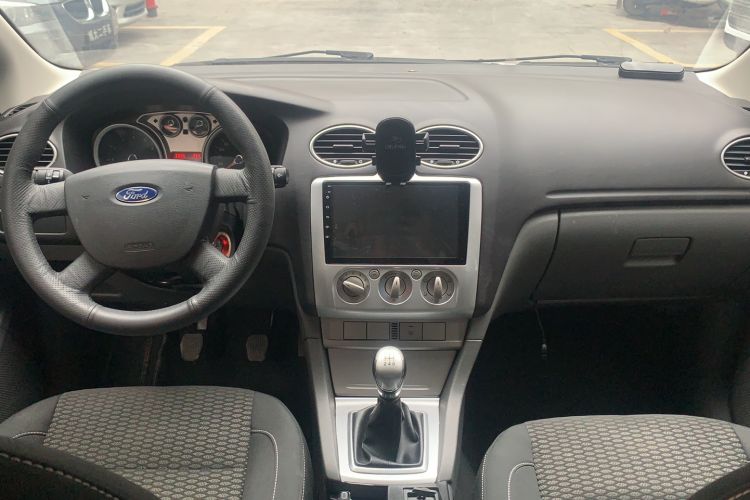 Used Ford Focus 2013 Hatchback Classic 1.8L Manual Base Model Interior 3