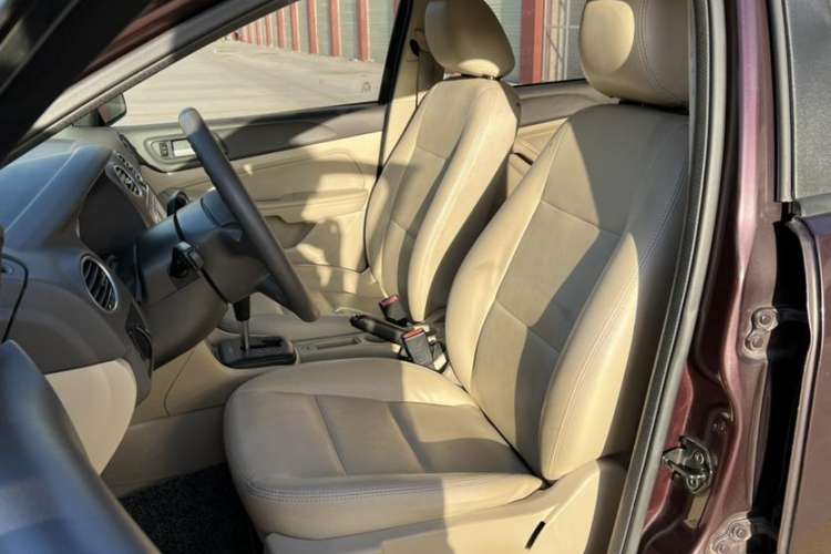Used Ford Focus 2013 Sedan Classic 1.8L Automatic Base Model Interior 3