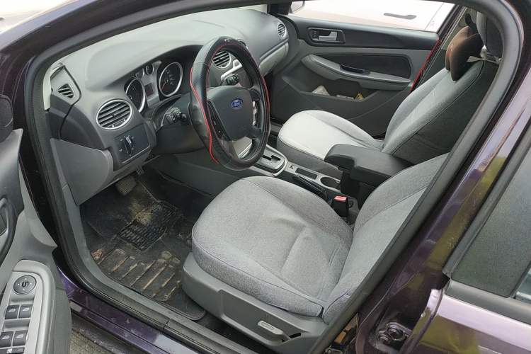 Used Ford Focus 2013 Hatchback Classic 1.8L Automatic Base Model Left Front Seat