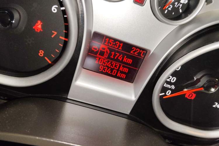 Used Ford Focus 2013 Sedan Classic 1.8L Automatic Base Model Odometer Close Up