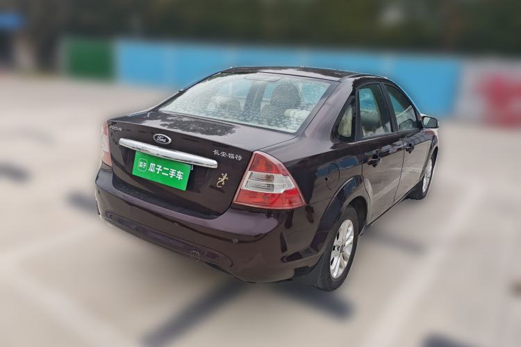 Used Ford Focus 2013 Sedan Classic 1.8L Manual Base Model Rear Right 45 Deg