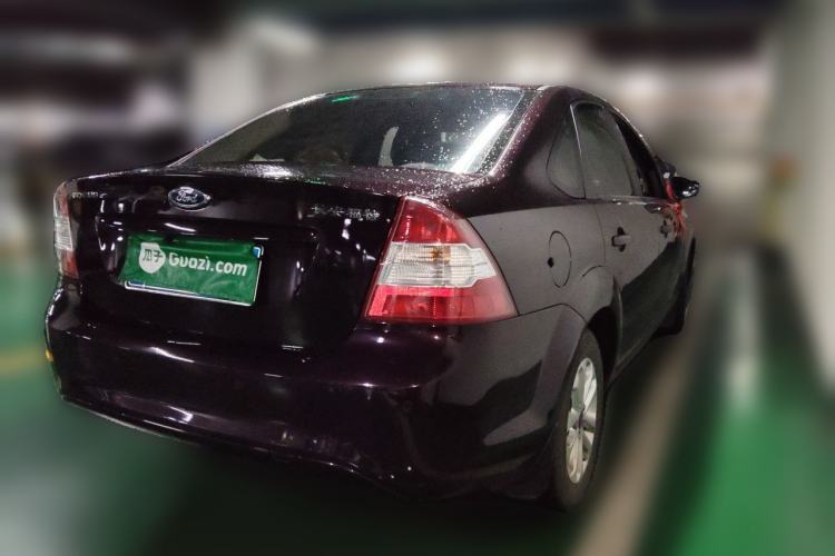 Used Ford Focus 2013 Sedan Classic 1.8L Automatic Base Model Rear Right 45 Deg