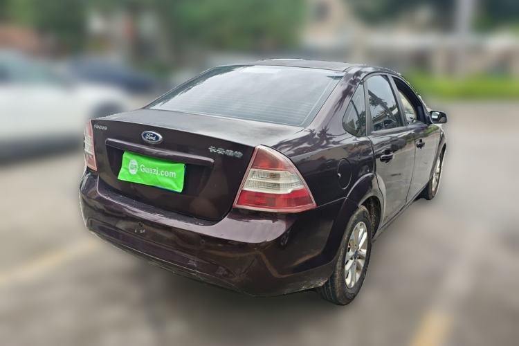 Used Ford Focus 2013 Sedan Classic 1.8L Manual Base Model Rear Right 45 Deg