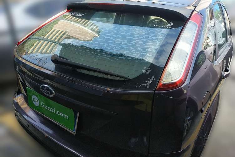 Used Ford Focus 2013 Hatchback Classic 1.8L Automatic Base Model Rear Right 45 Deg
