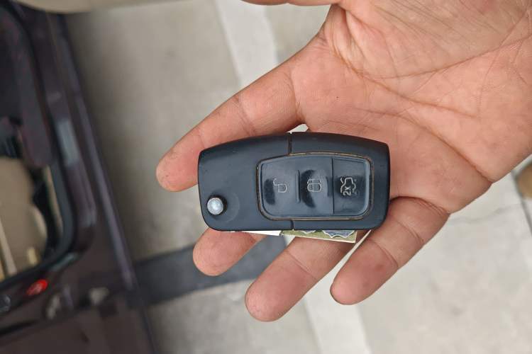 Used Ford Focus 2013 Sedan Classic 1.8L Manual Base Model Vehicle Key