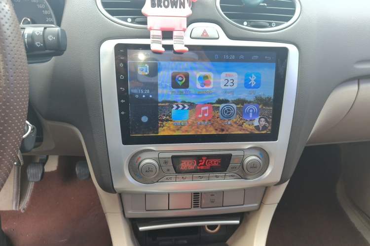 Used Ford Focus 2013 Sedan Classic 1.8L Manual Fashion Edition Audio And AC Panel