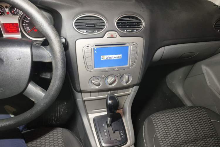 Used Ford Focus 2013 Hatchback Classic 1.8L Automatic Base Model Audio And AC Panel