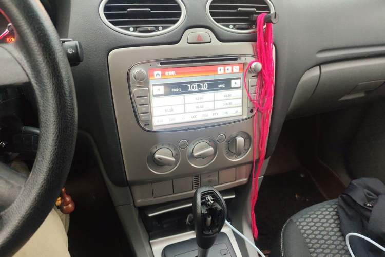 Used Ford Focus 2013 Hatchback Classic 1.8L Automatic Base Model Audio And AC Panel