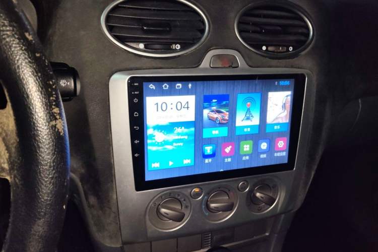 Used Ford Focus 2013 Hatchback Classic 1.8L Automatic Millionth Anniversary Edition Audio And AC Panel