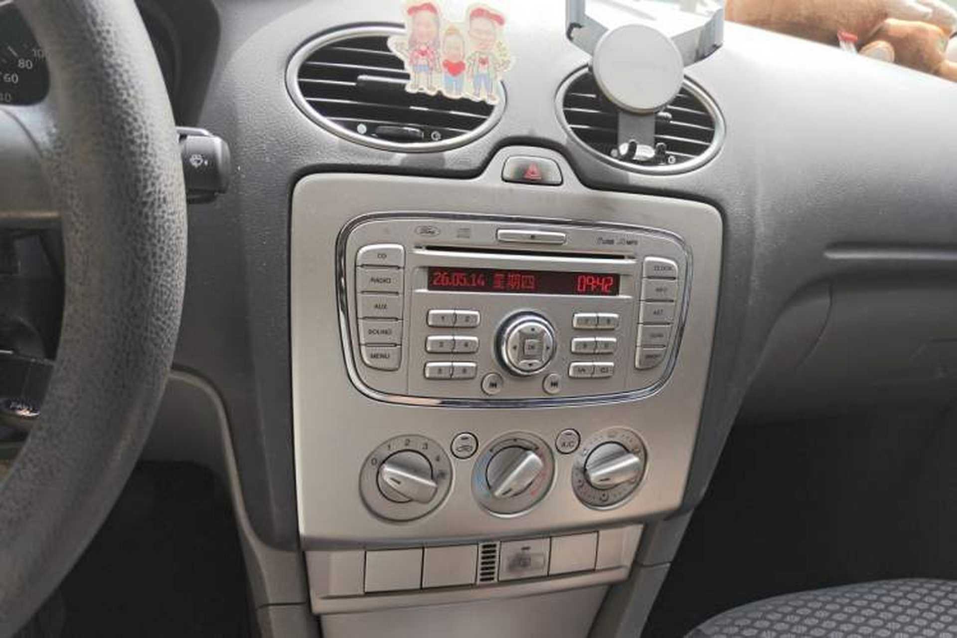 Used Ford Focus 2013 Hatchback Classic 1.8L Manual Base Model Audio And AC Panel