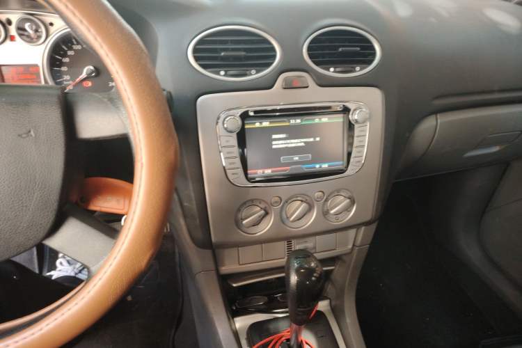 Used Ford Focus 2013 Hatchback Classic 1.8L Automatic Base Model Audio And AC Panel
