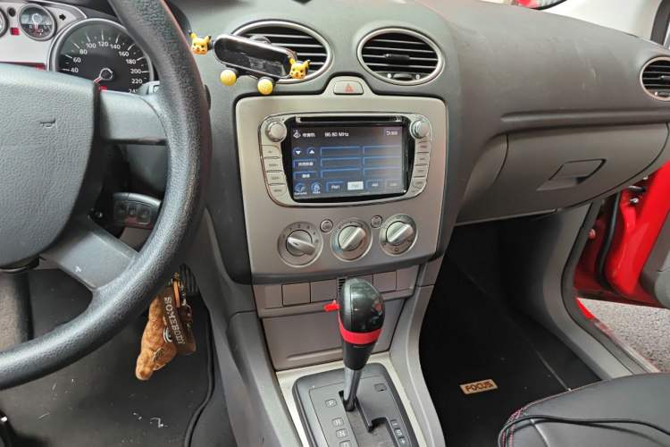 Used Ford Focus 2013 Hatchback Classic 1.8L Automatic Base Model Audio And AC Panel