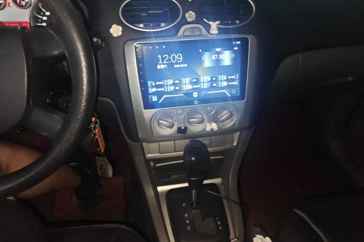 Used Ford Focus 2013 Hatchback Classic 1.8L Automatic Base Model Audio And AC Panel