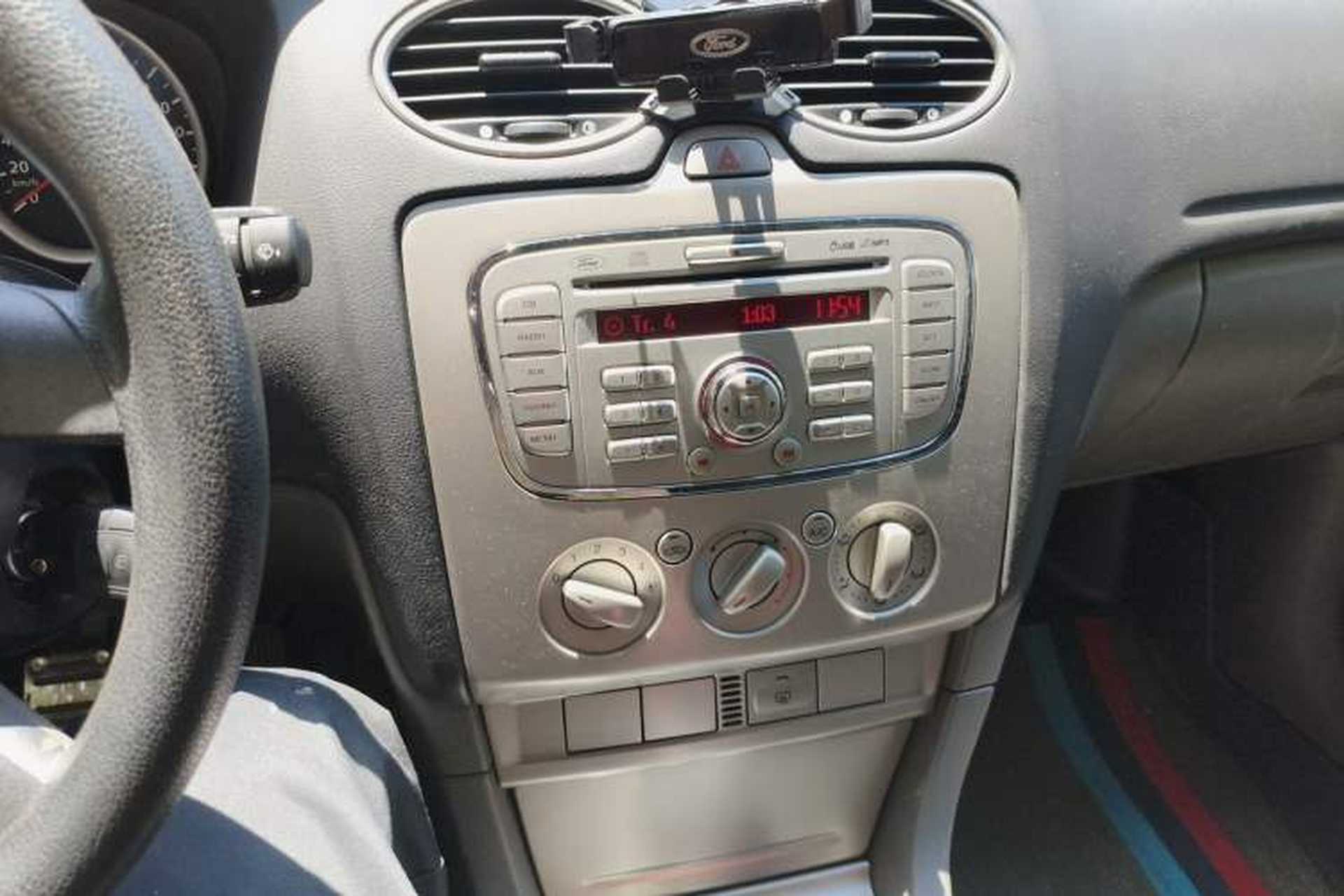 Used Ford Focus 2013 Hatchback Classic 1.8L Manual Base Model Audio And AC Panel