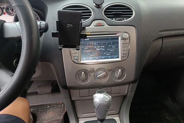 Used Ford Focus 2013 Hatchback Classic 1.8L Automatic Base Model Audio And AC Panel