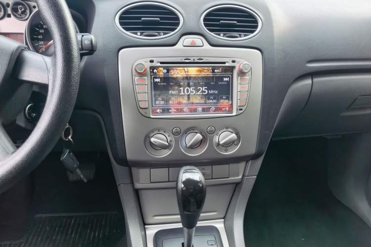 Used Ford Focus 2013 Hatchback Classic 1.8L Automatic Base Model Audio And AC Panel