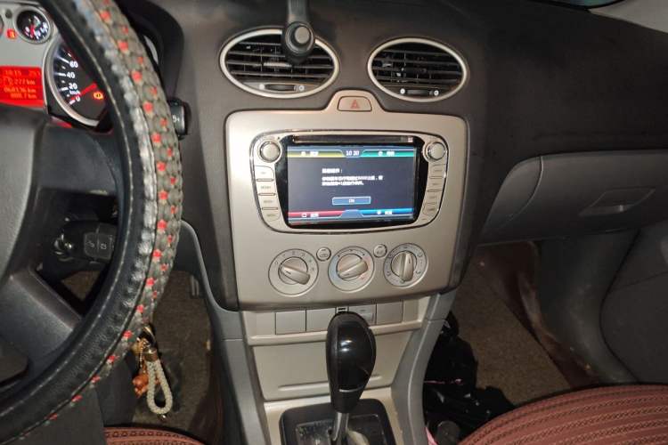 Used Ford Focus 2013 Hatchback Classic 1.8L Automatic Base Model Audio And AC Panel