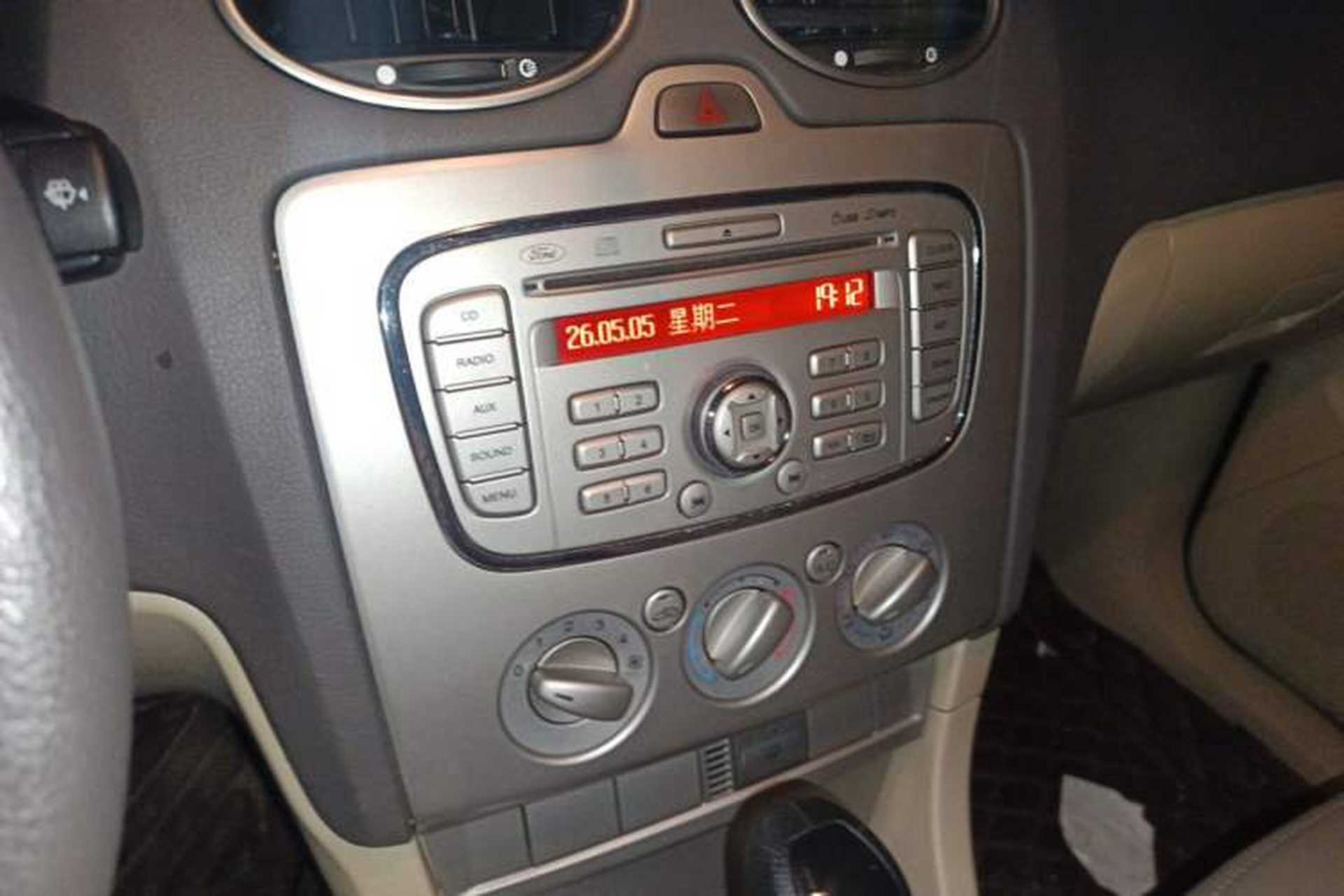 Used Ford Focus 2013 Sedan Classic 1.8L Automatic Millionth Anniversary Edition Audio And AC Panel