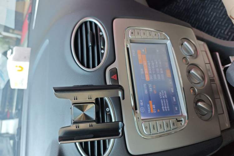 Used Ford Focus 2013 Hatchback Classic 1.8L Automatic Base Model Audio And AC Panel